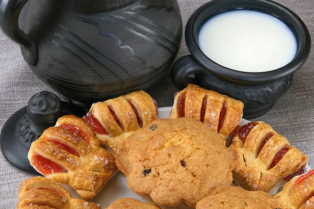 Milk Breakfast Gingerbread Cookies